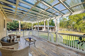 Peaceful Loxahatchee Apartment w/ Covered Porch
