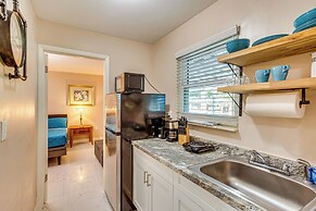 Peaceful Loxahatchee Apartment w/ Covered Porch