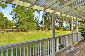 Peaceful Loxahatchee Apartment w/ Covered Porch