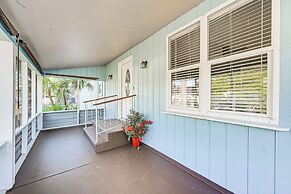 6 Mi to Sponge Docks: Lake Tarpon Getaway w/ Dock!