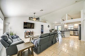 BBQ & Boat Dock: Canal-front Home in Cape Coral!
