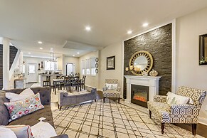 6 Mi to Downtown - Spacious Home in Pittsburgh!