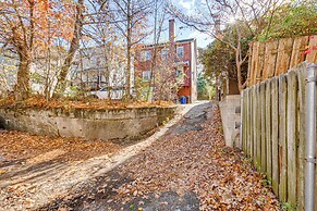 6 Mi to Downtown - Spacious Home in Pittsburgh!