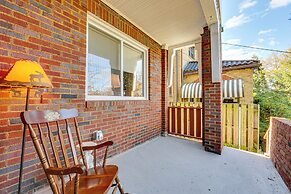 6 Mi to Downtown - Spacious Home in Pittsburgh!
