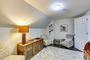 6 Mi to Downtown - Spacious Home in Pittsburgh!