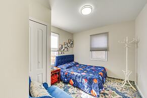 6 Mi to Downtown - Spacious Home in Pittsburgh!