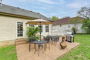 18 Mi to Nashville: Home w/ Patio in Old Hickory