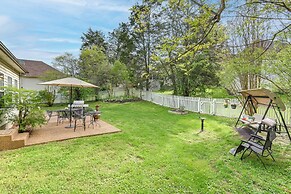 18 Mi to Nashville: Home w/ Patio in Old Hickory