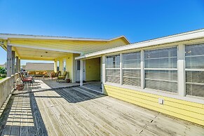Powderhorn Lake House w/ Grill + Water Views!