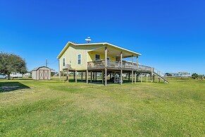 Powderhorn Lake House w/ Grill + Water Views!