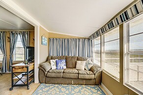 Powderhorn Lake House w/ Grill + Water Views!