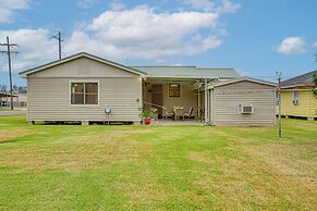 2 Mi to Nicholls State University: Home w/ Yard