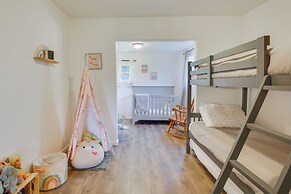 Unique Stay: Alpine 'mariposa Farmhouse' w/ Views!