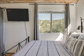 Unique Stay: Alpine 'mariposa Farmhouse' w/ Views!