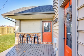 3 Mi to Dtwn: Charming Farmhouse in Mount Joy!