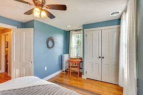 3 Mi to Dtwn: Charming Farmhouse in Mount Joy!