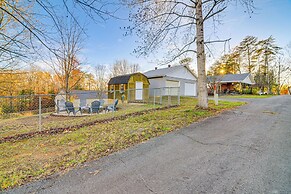 2 Mi to Lake Cumberland Access: Home w/ Grill