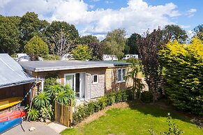 Cosy Cabin Retreat Close to Beaches