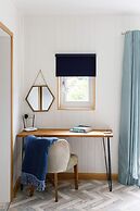 Cosy Cabin Retreat Close to Beaches