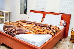 CERGY PONTOISE HOTEL BAFOUSSAM