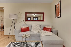 See Smile by Grand Apartments