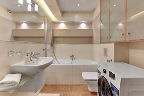 See Smile by Grand Apartments