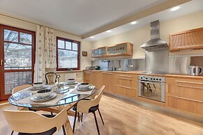 See Smile by Grand Apartments