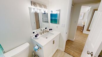 Emerald Towers 904 2 Bedroom Condo