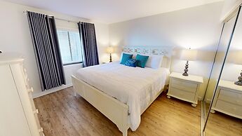 Emerald Towers 904 2 Bedroom Condo