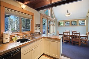 28 Big Leaf 3 Bedroom Home