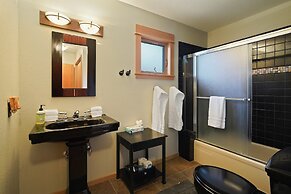 28 Big Leaf 3 Bedroom Home