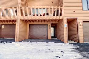 727b Meadow Creek 2 Bedroom Townhouse