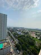 Breeze Residences 26th Floor