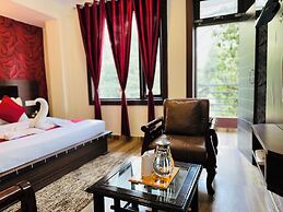 Him Holiday Ventures BY Hotel RC