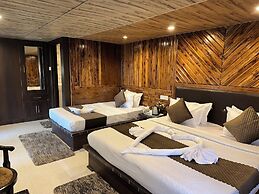 Him Holiday Ventures BY Hotel RC