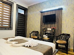 Him Holiday Ventures BY Hotel RC