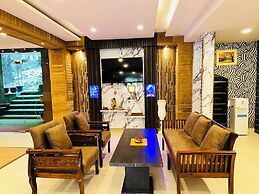 Him Holiday Ventures BY Hotel RC