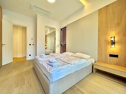 Luxury Apartments Onia