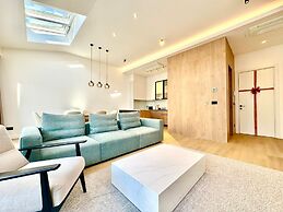 Luxury Apartments Onia