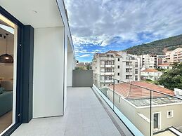 Luxury Apartments Onia