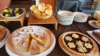 Apartment in Vieste With Garden