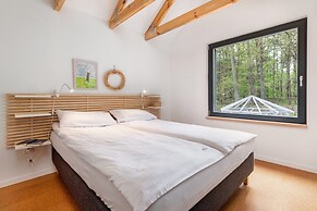 Holiday Home With Lake View, Sauna