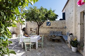 Villa Helidona With Private Pool