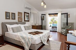 Villa Helidona With Private Pool