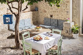 Villa Helidona With Private Pool