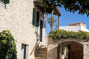 Villa Helidona With Private Pool