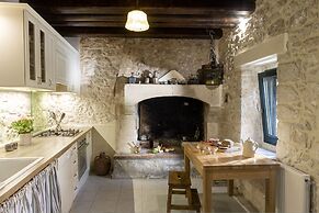 Villa Helidona With Private Pool