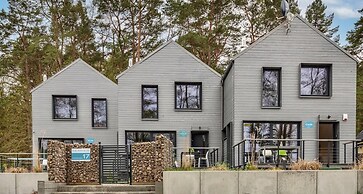 Holiday Home With Lake View, Sauna