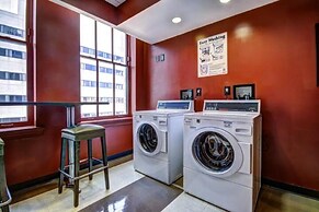 Fantastic 2 bedrooms apt. Harbor