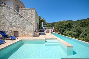 Bee Tree Villa in Corfu